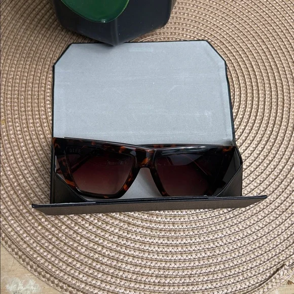 DIFF EYEWEAR 🔥 WINONA Tortoise Shell Sunglasses - Picture 10 of 10